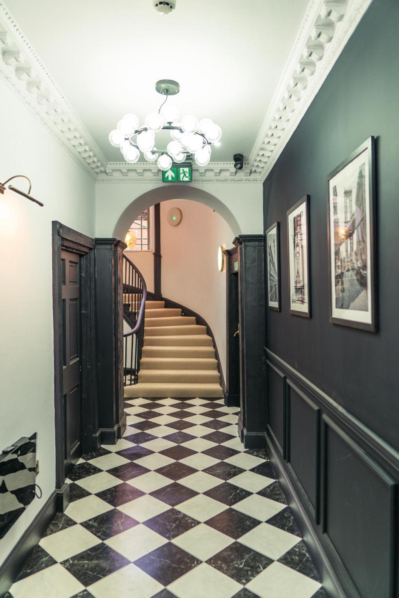 Magistrates Penthouse Suite - Town Centre Apartments With Spa Morpeth Exterior photo